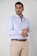 CAMISA SPORT OXFORD RAYA ANCHA CELESTE - Imagen 3