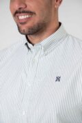 CAMISA SPORT OXFORD RAYA FINA VERDE - Imagen 4